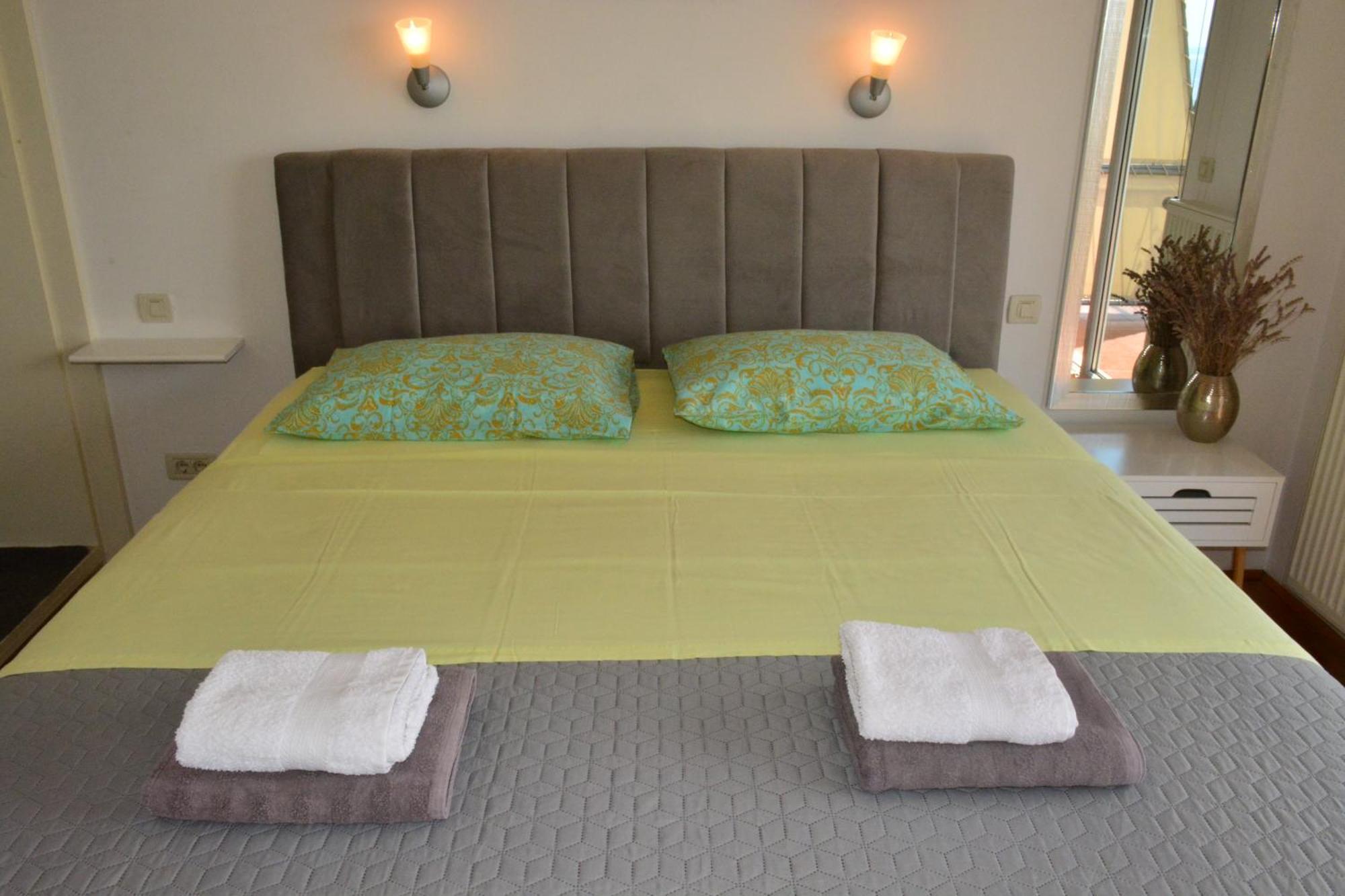 Apartments Zigulic Opatija Zimmer foto